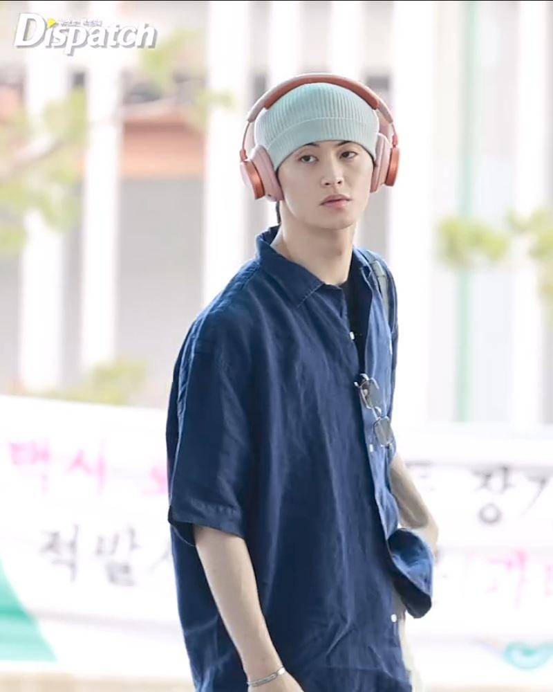 potret Mark NCT berangkat ke Jakarta (instagram.com/koreadispatch)